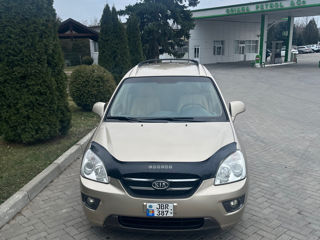 KIA Carens foto 3