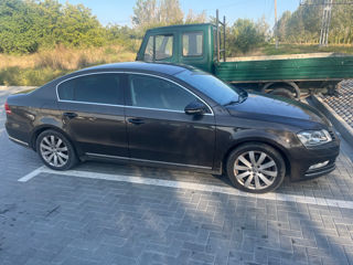 Volkswagen Passat foto 3