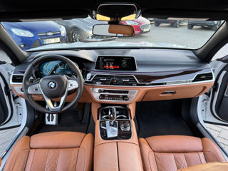 BMW 7 Series foto 8