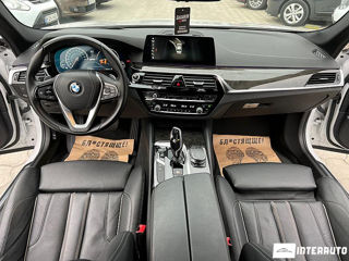 BMW 5 Series foto 10