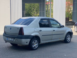 Dacia Logan foto 3