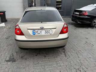 Ford Mondeo foto 5