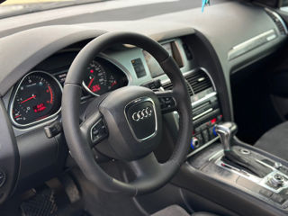 Audi Q7 foto 12