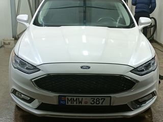 Ford Fusion foto 3