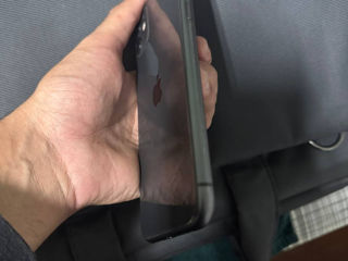 Iphone 11 - в очень хорошем состояний foto 3