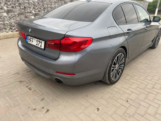 BMW 5 Series foto 6