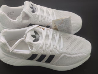 Adidas Swift Run 22 размер 38 foto 0