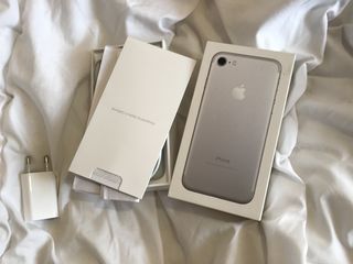 7 IPhone .Silver.32GB.Original 1000% foto 4