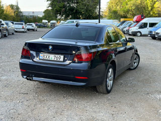 BMW 5 Series foto 4