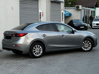 Mazda 3 foto 2