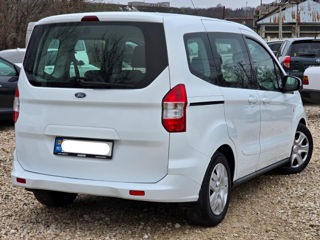 Ford Tourneo Connect foto 4