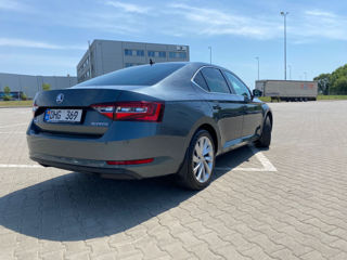 Skoda Superb foto 6