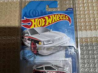 Vând Hot Wheels foto 2