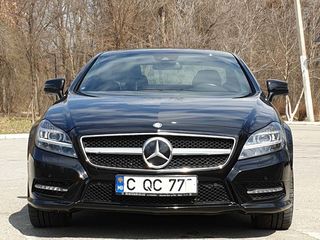 Mercedes CLS Class foto 1