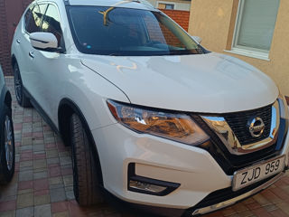 Nissan Rogue foto 2