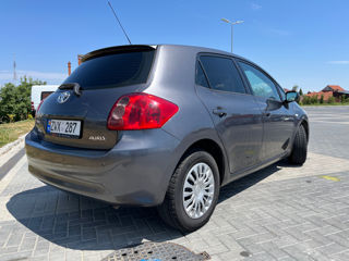 Toyota Auris foto 2