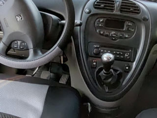 Citroen Xsara Picasso foto 4