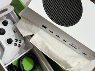 Consolă Microsoft Xbox Series S White 1TB / Nou foto 2