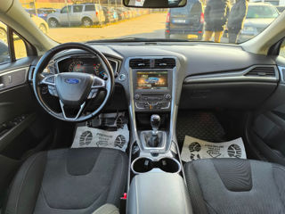 Ford Mondeo foto 11