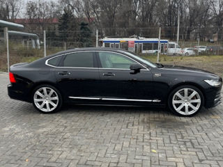 Volvo S90 foto 2