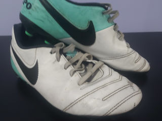 Nike Tiempo