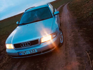 Audi A4 foto 5