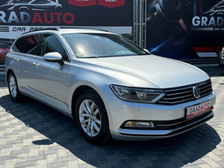 Volkswagen Passat foto 2