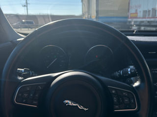 Jaguar XF foto 4