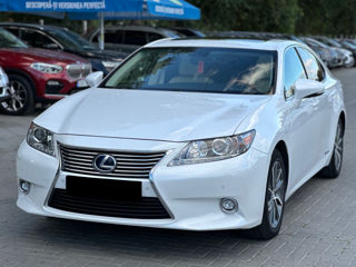 Lexus ES Series