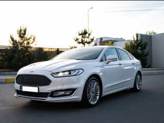 Ford Mondeo foto 2