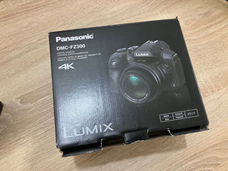 Panasonic Lumix DMC-FZ300