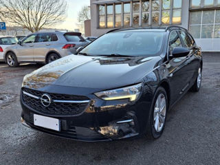 Opel Insignia фото 1