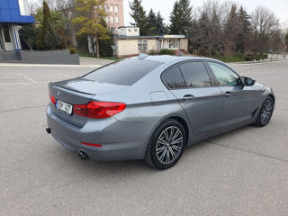 BMW 5 Series foto 7