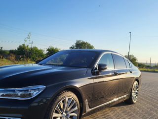 BMW 7 Series foto 3