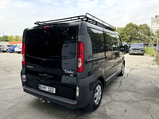 Renault Trafic 6 locuri foto 3