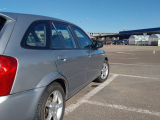 Mazda 323 foto 5