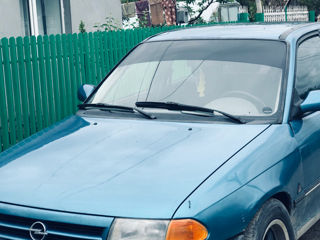 Opel Astra фото 8