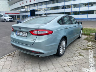 Ford Fusion foto 3