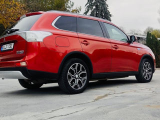 Mitsubishi Outlander foto 5