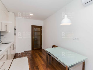 Apartament cu 2 camere, 60 m², Centru, Chișinău foto 5