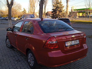 Chevrolet Aveo foto 4