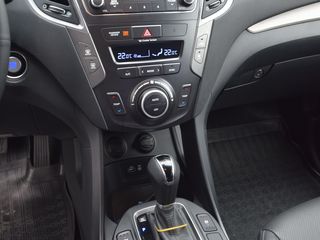 Hyundai Santa FE foto 11