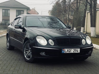 Mercedes E-Class foto 3