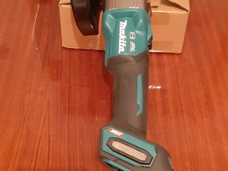 Уголовная шлифмашина MAKITA GA005GM201