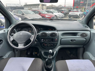 Renault Scenic foto 8