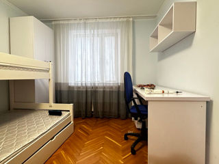 Apartament cu 3 camere, 68 m², Poșta Veche, Chișinău foto 5