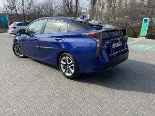 Toyota Prius foto 2