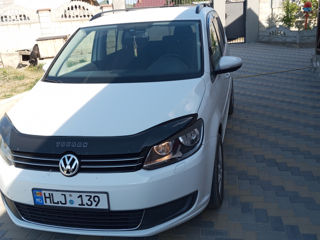 Volkswagen Touran фото 2