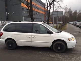 Chrysler Voyager foto 5