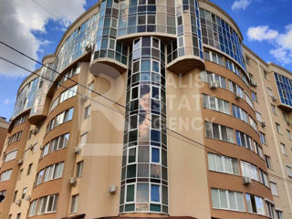 Apartament cu 5 camere sau mai multe, 202 m², Buiucani, Chișinău